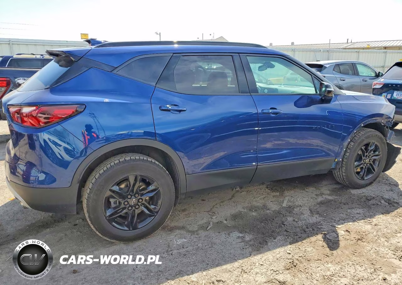 2022 Chevrolet Blazer 2Lt VIN:3GNKBHR46NS135708 - 3