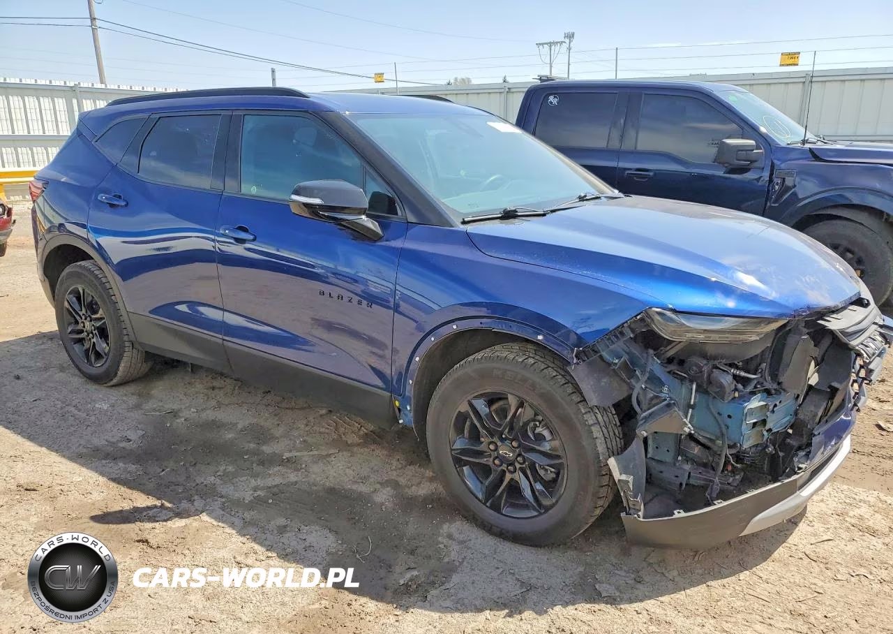 2022 Chevrolet Blazer 2Lt VIN:3GNKBHR46NS135708 - 4