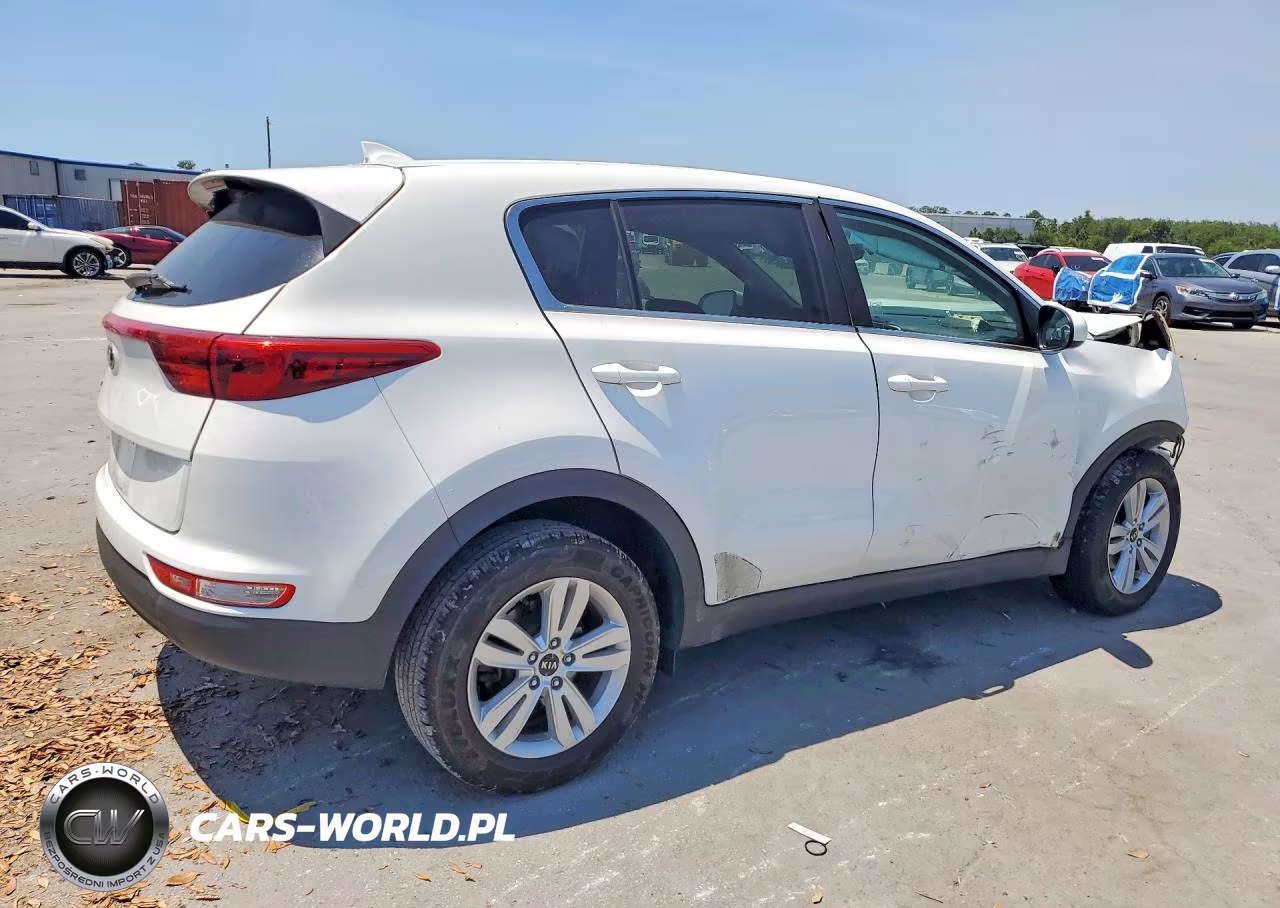 2019 Kia Sportage Lx VIN:KNDPM3AC4K7525084 - 3