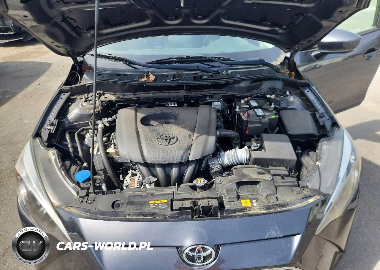 2020 Toyota Yaris Hatchback Le VIN:3MYDLBJV2LY704775 - 11