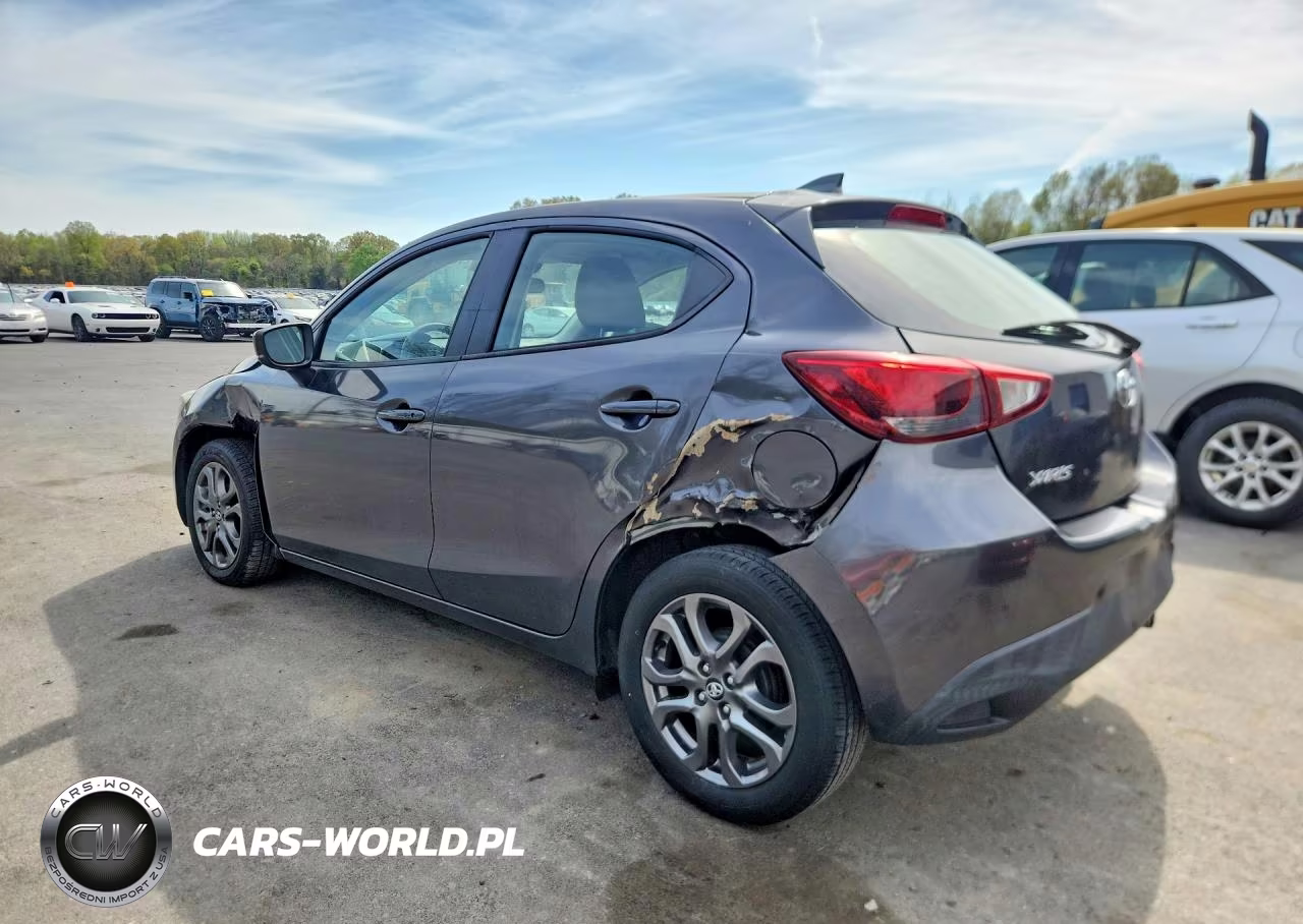 2020 Toyota Yaris Hatchback Le VIN:3MYDLBJV2LY704775 - 2
