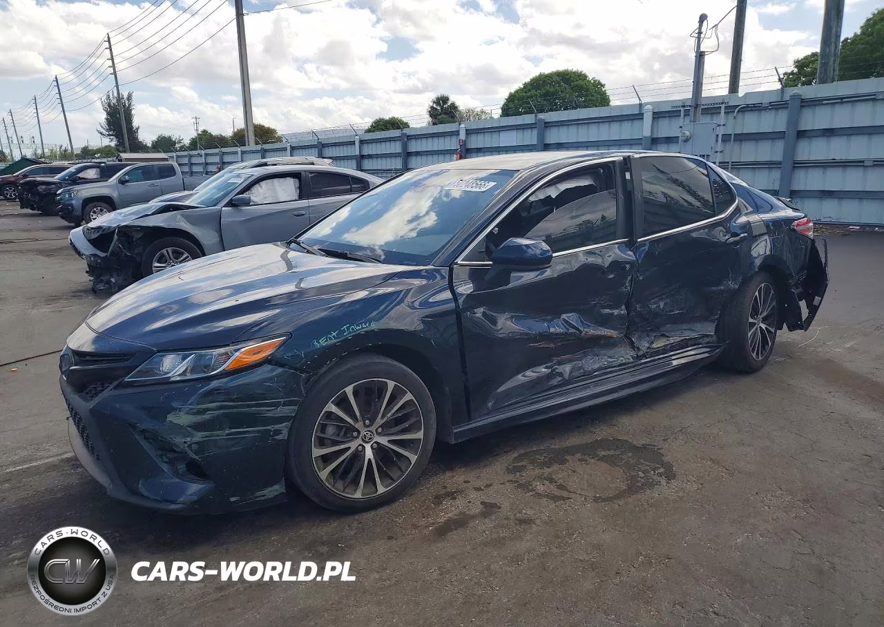 2020 Toyota Camry Se