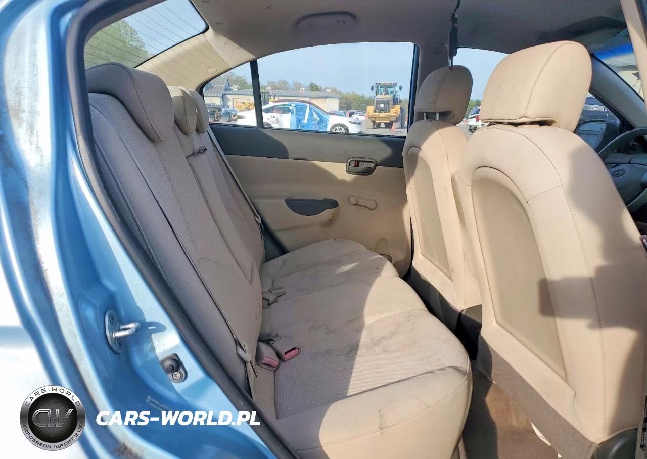 2009 Hyundai Accent Gls VIN:KMHCM46C29U317421 - 10