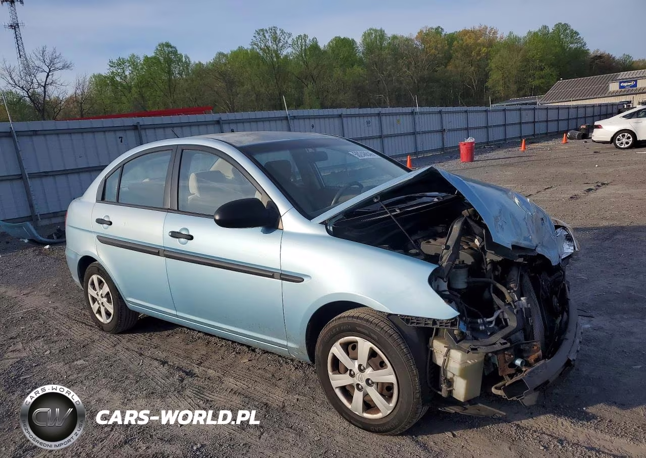 2009 Hyundai Accent Gls VIN:KMHCM46C29U317421 - 4