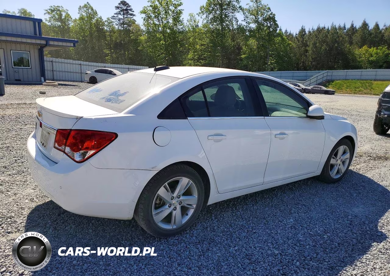 2015 Chev Cruze VIN:1G1P75SZ9F7230826 - 3