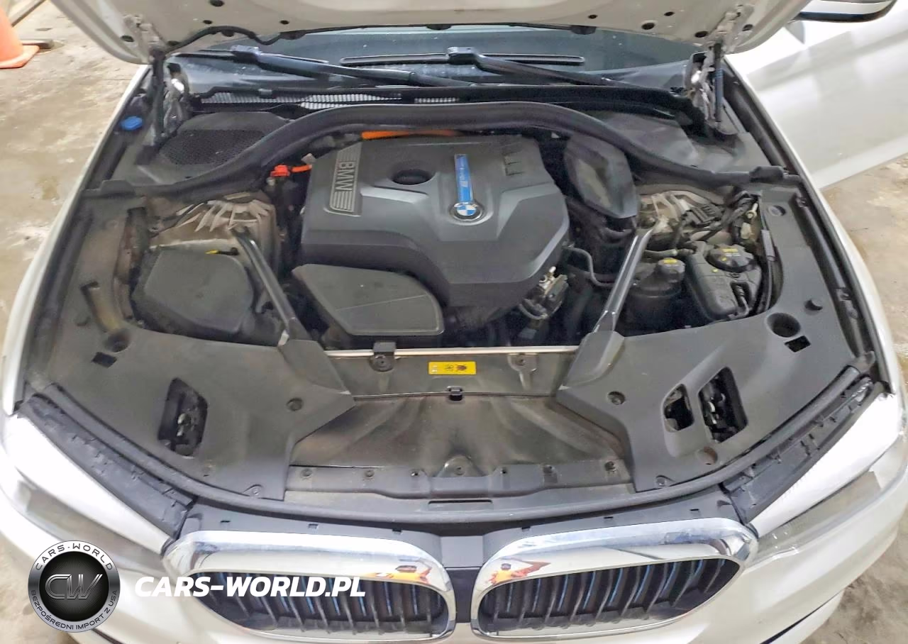 2018 BMW 530Xe VIN:WBAJB1C55JB083830 - 11