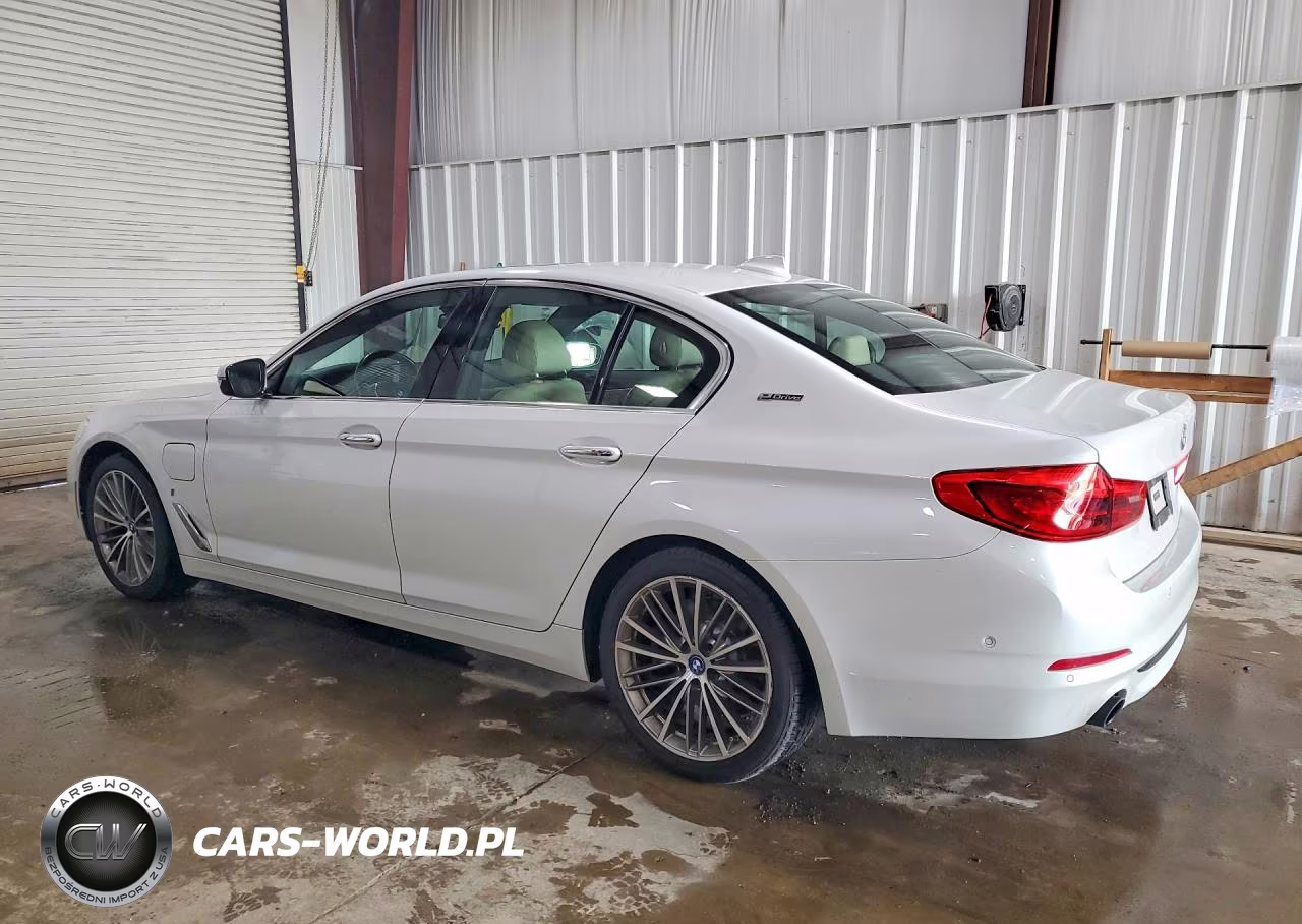 2018 BMW 530Xe VIN:WBAJB1C55JB083830 - 2