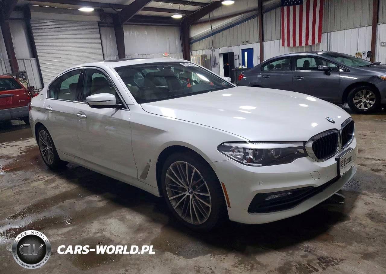 2018 BMW 530Xe VIN:WBAJB1C55JB083830 - 4