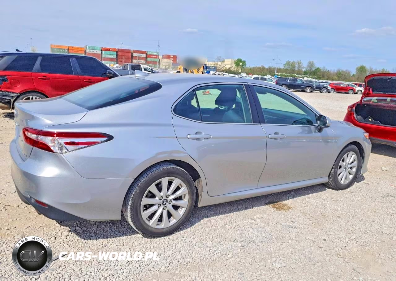 2019 Toyota Camry Le VIN:4T1B11HK9KU258431 - 3