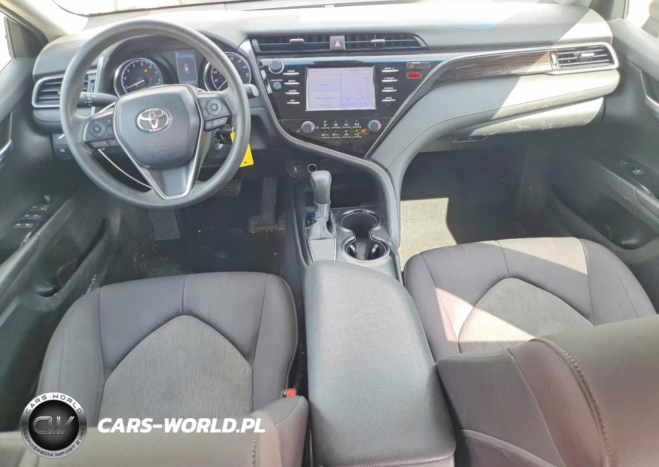 2019 Toyota Camry Le VIN:4T1B11HK9KU258431 - 8