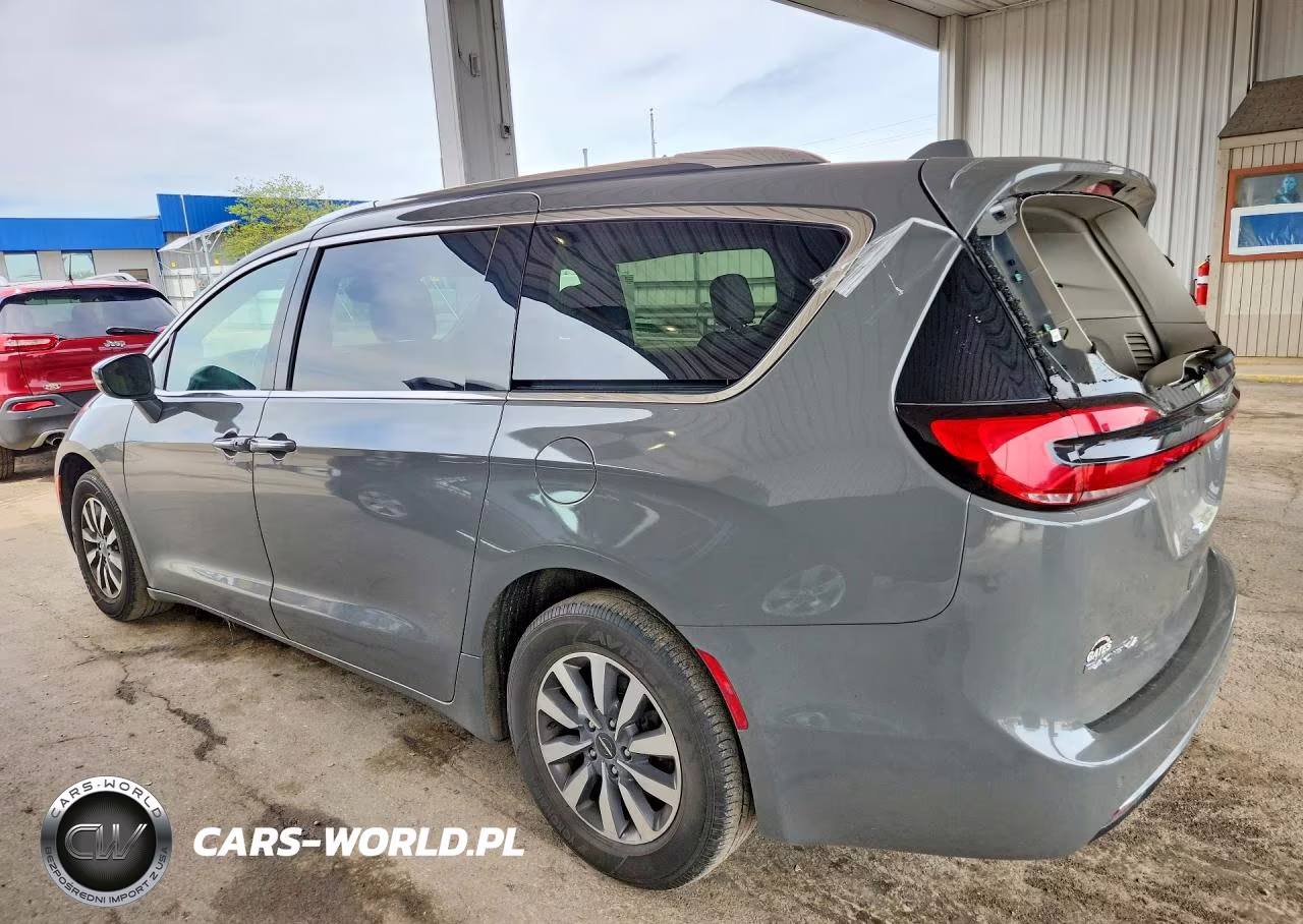 2021 Chrysler Pacifica Touring L VIN:2C4RC1BG6MR531746 - 2