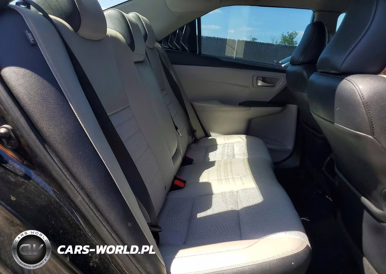 2017 Toyota Camry Se VIN:4T1BF1FK4HU633039 - 10