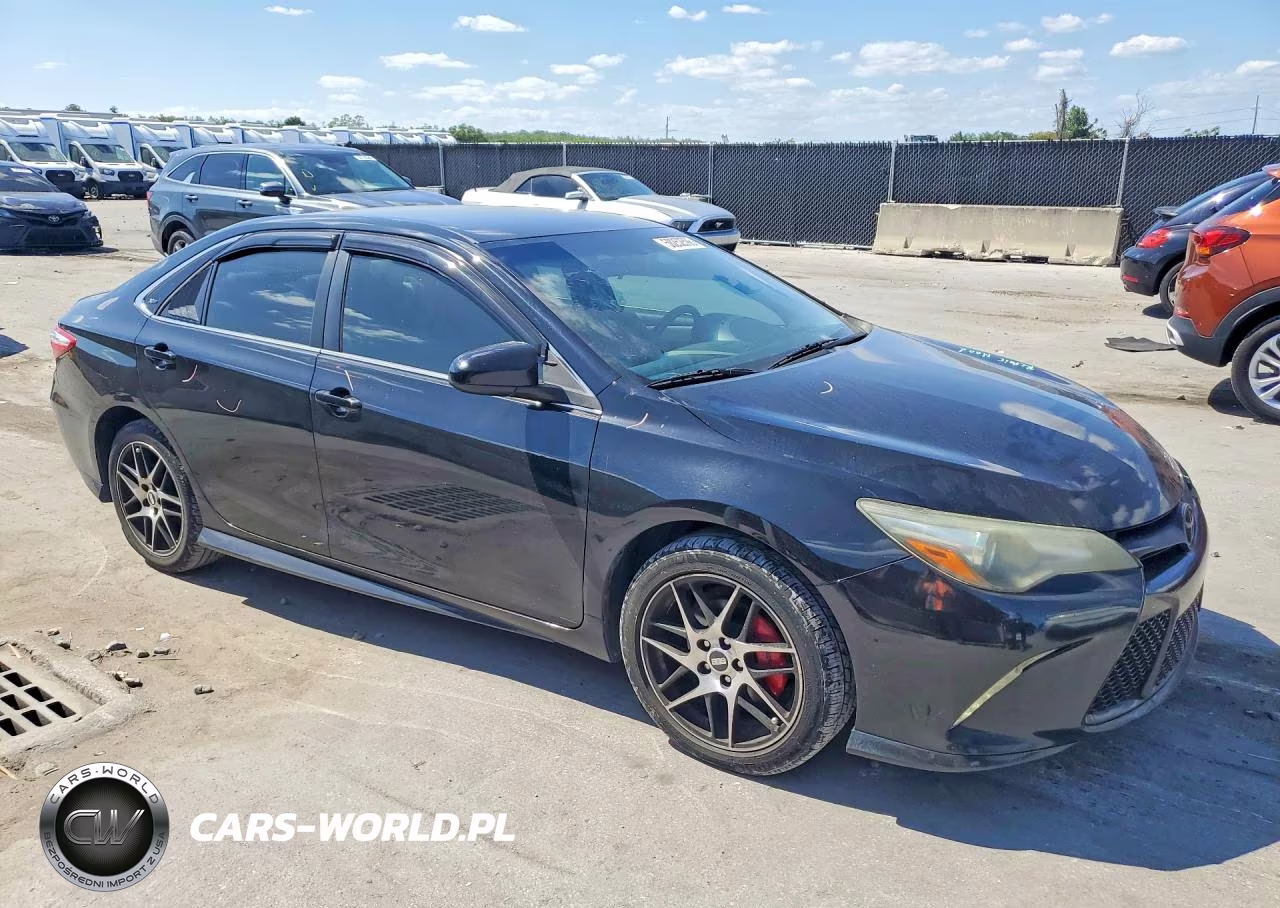 2017 Toyota Camry Se VIN:4T1BF1FK4HU633039 - 4