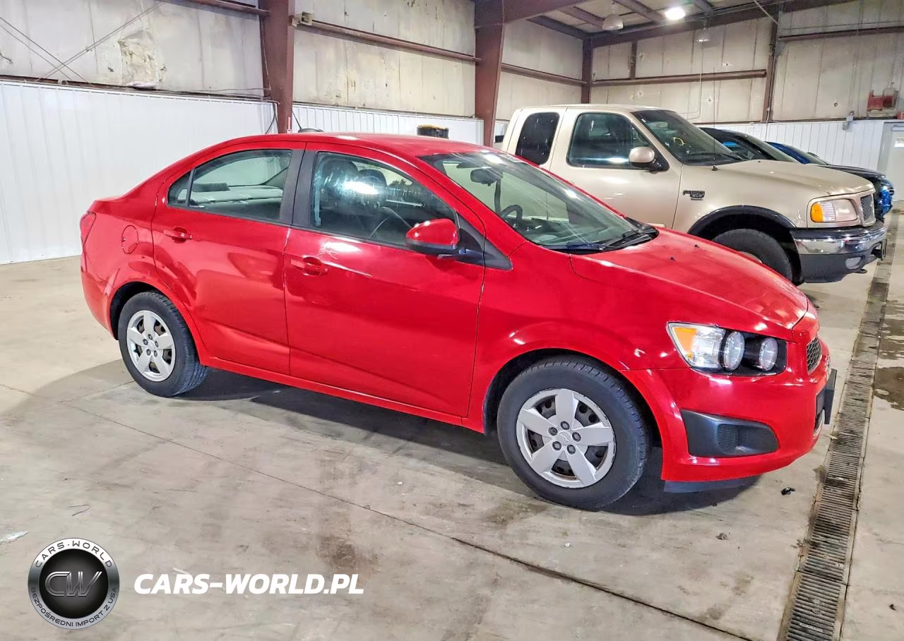 2016 Chevrolet Sonic Ls VIN:1G1JA5SH2G4180742 - 4