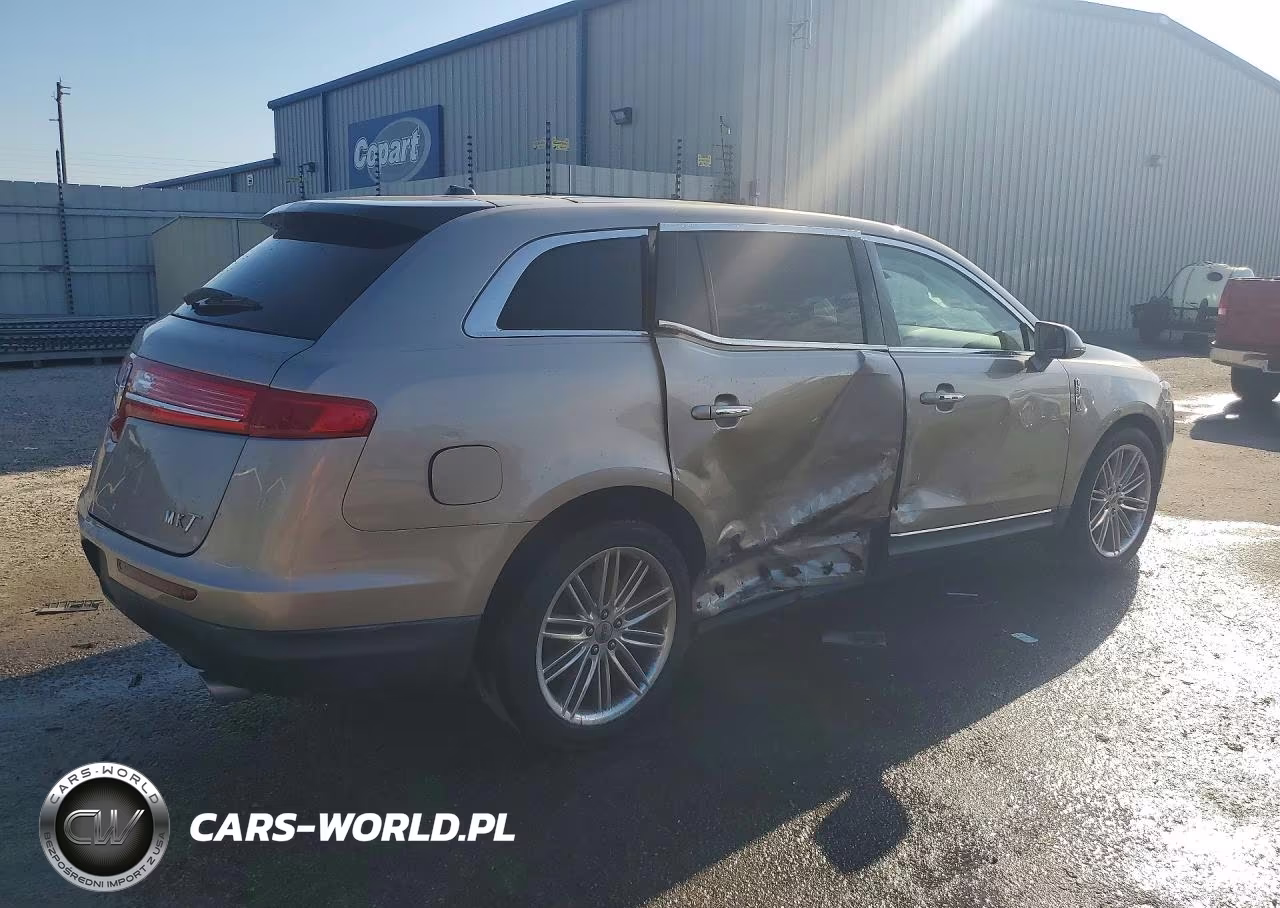 2019 Lincoln Mkt VIN:2LMHJ5AT8KBL02319 - 3