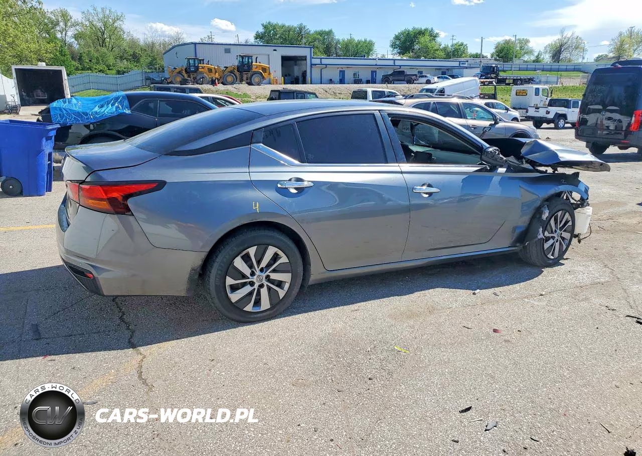 2023 Nissan Altima S VIN:1N4BL4BV6PN348971 - 3