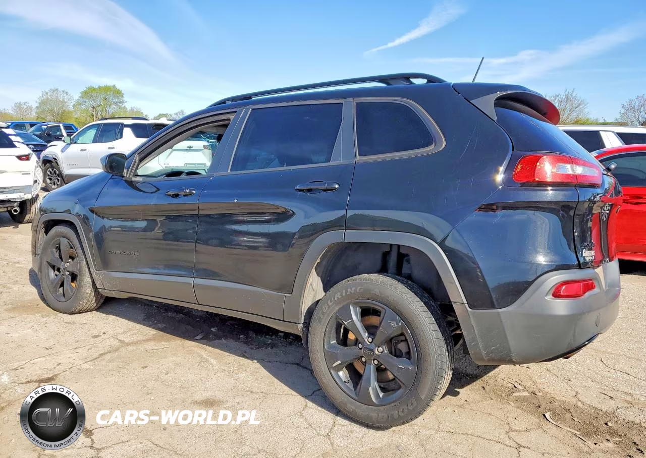 2018 Jeep Cherokee Latitude VIN:1C4PJMCB4JD619176 - 2