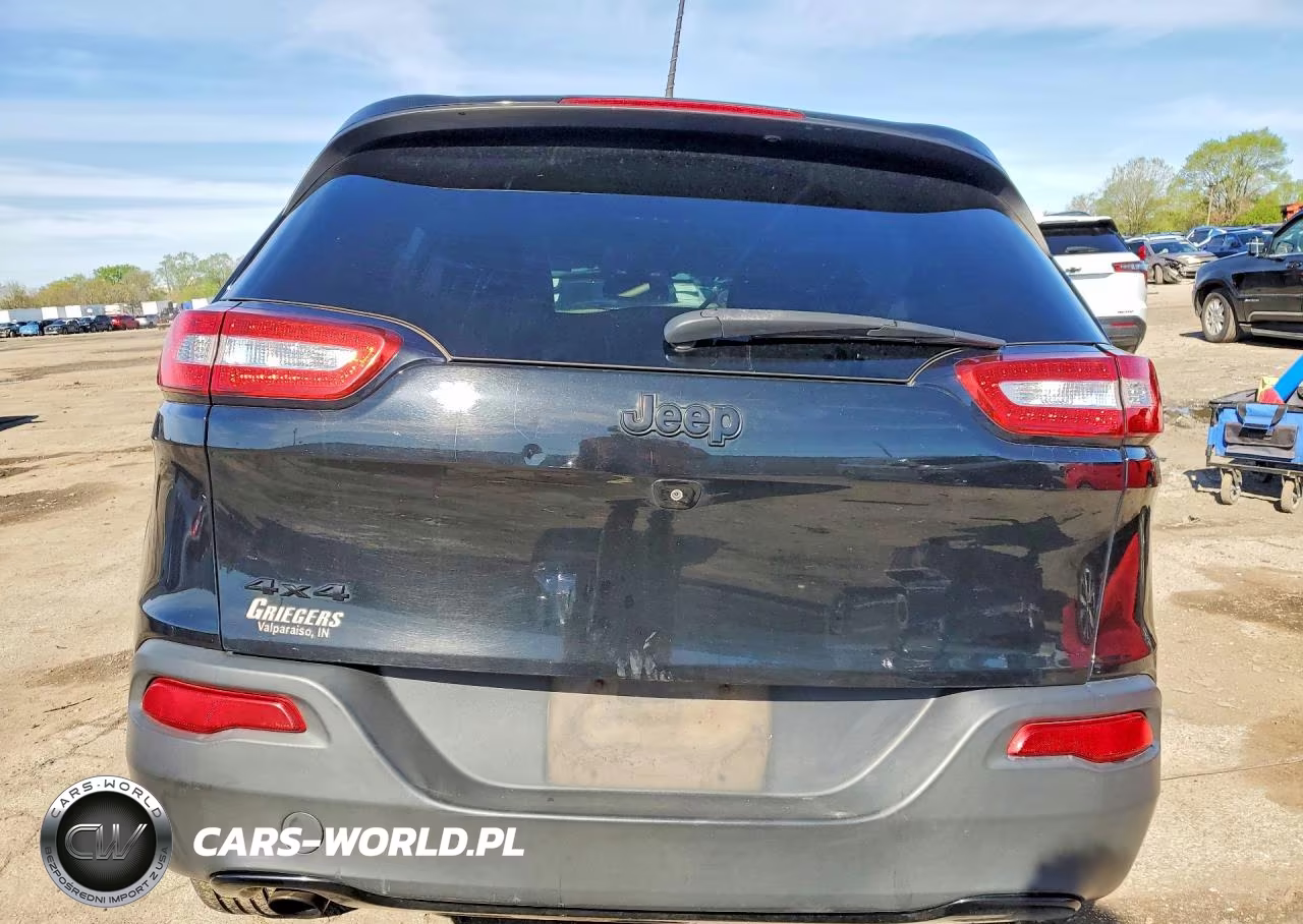 2018 Jeep Cherokee Latitude VIN:1C4PJMCB4JD619176 - 6