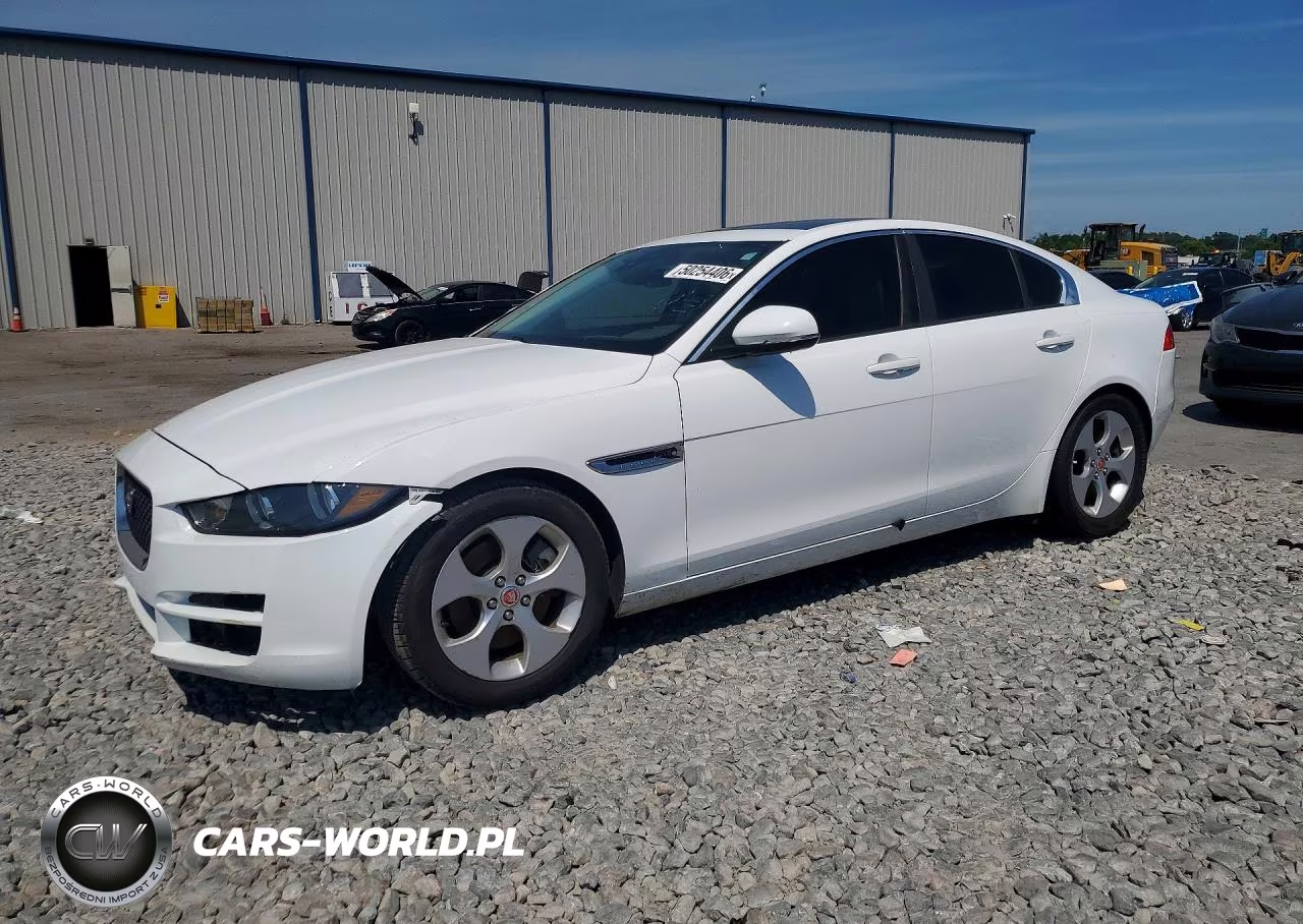 2017 Jaguar Xe