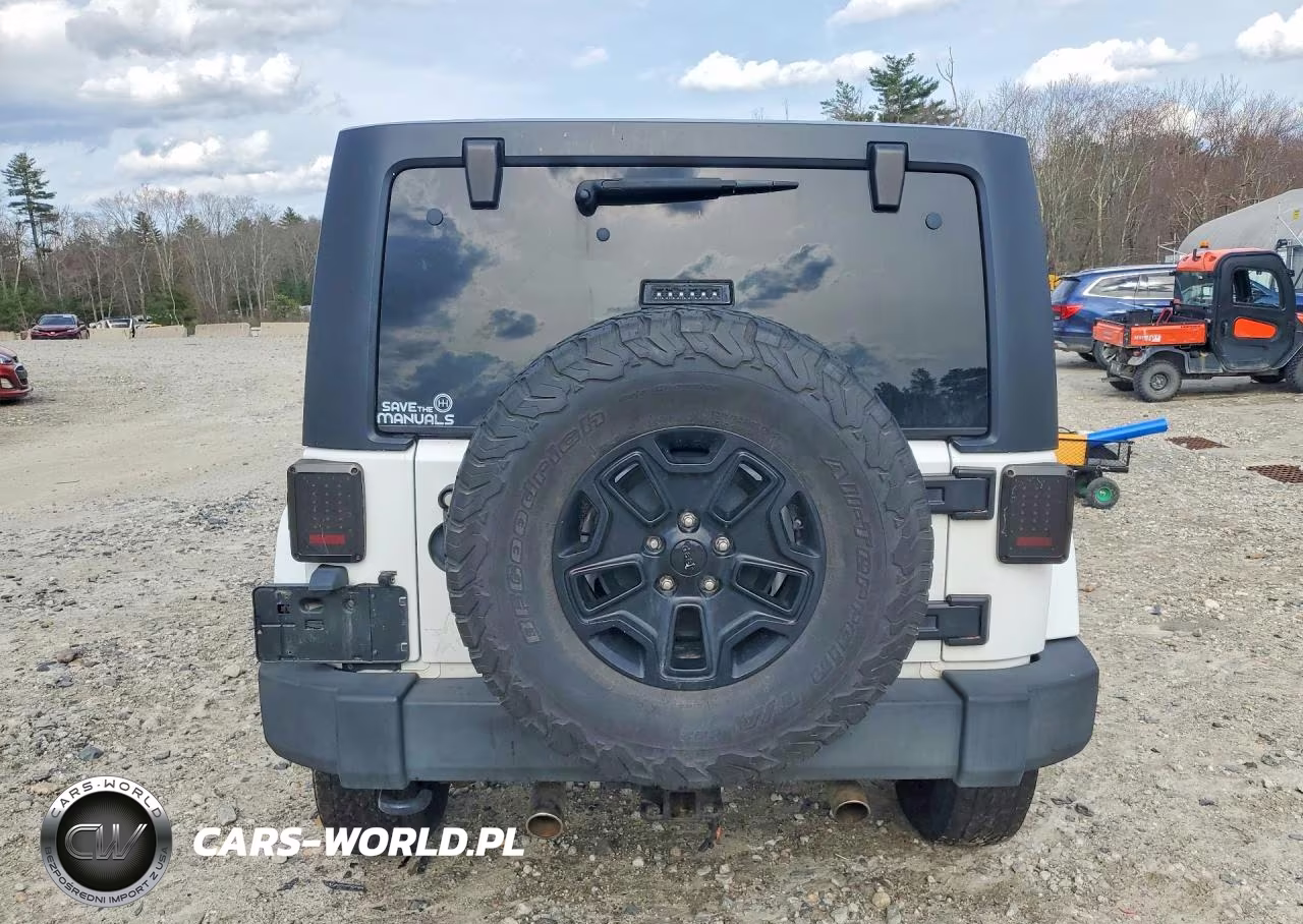 2012 Jeep Wrangler Unlimited Sahara VIN:1C4BJWEG3CL277680 - 6