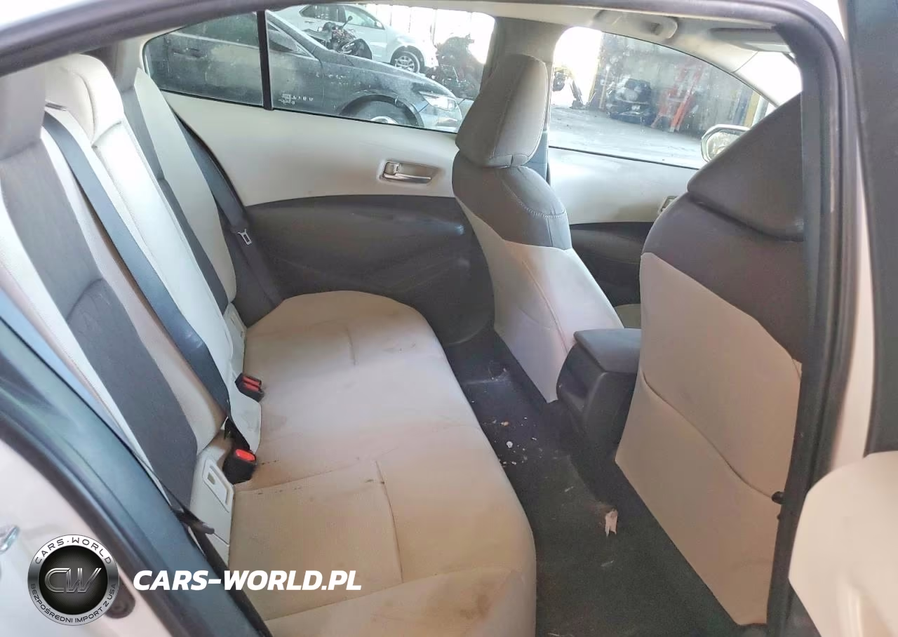 2020 Toyota Corolla Le VIN:5YFEPRAEXLP072611 - 10