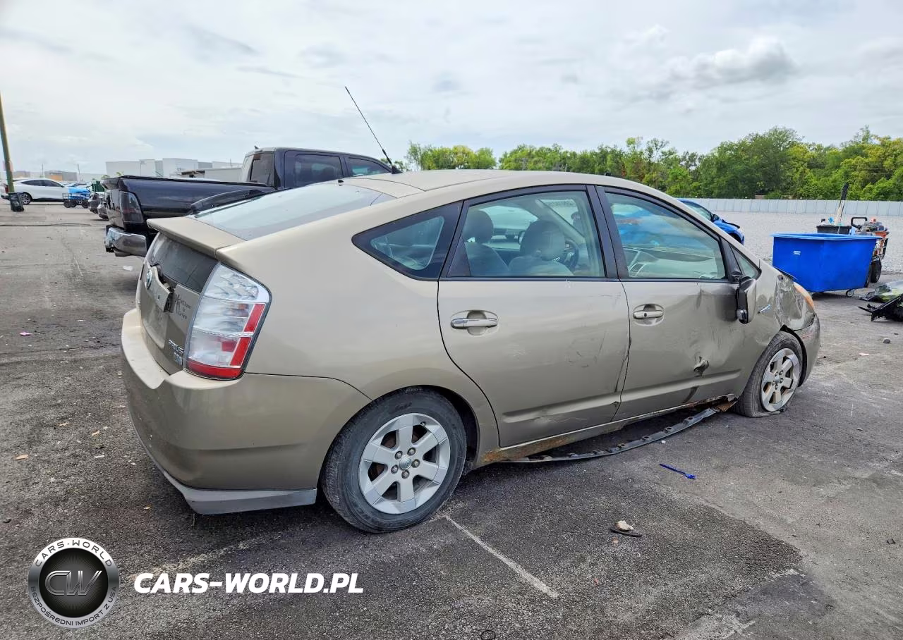 2008 Toyota Prius Base VIN:JTDKB20UX87815889 - 3