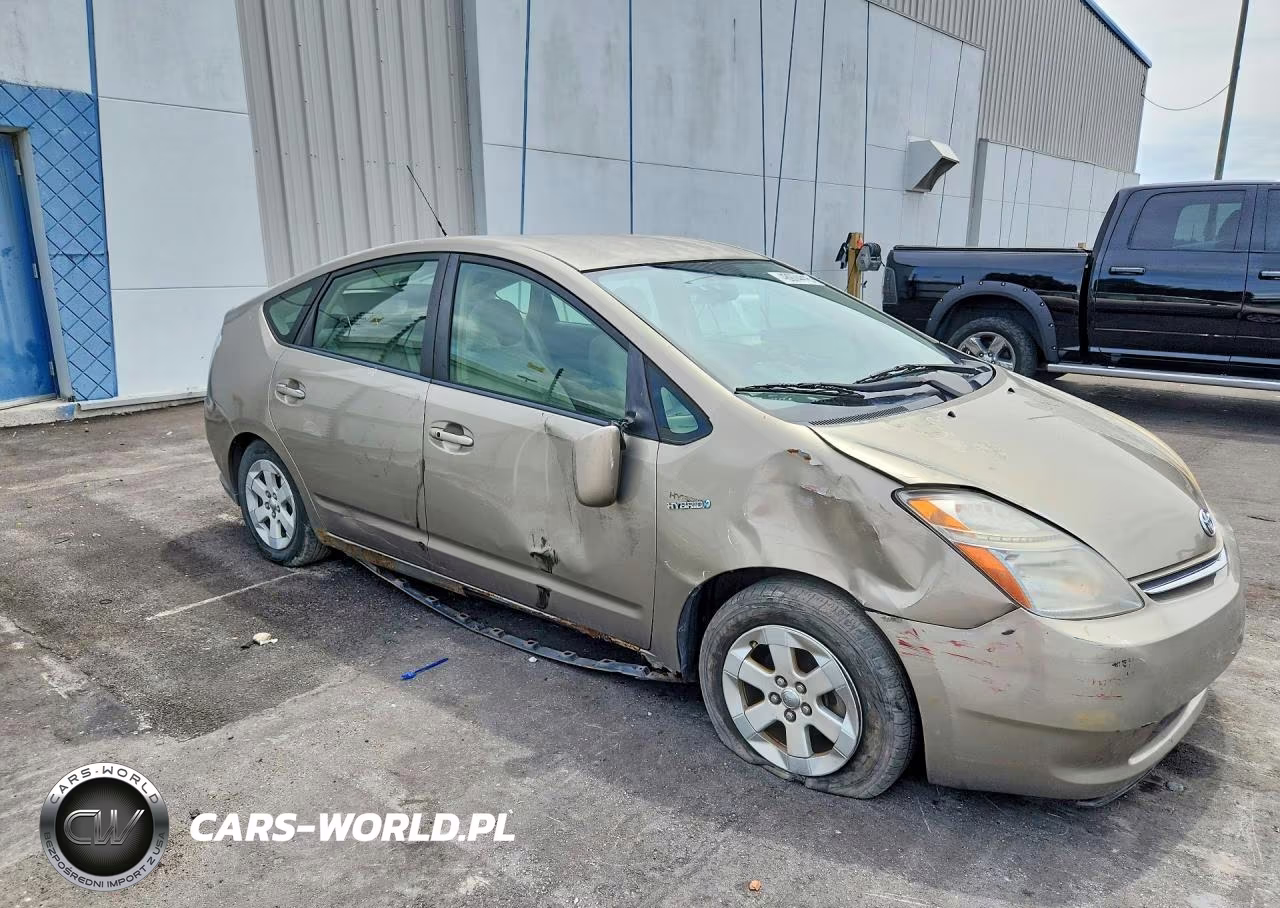 2008 Toyota Prius Base VIN:JTDKB20UX87815889 - 4