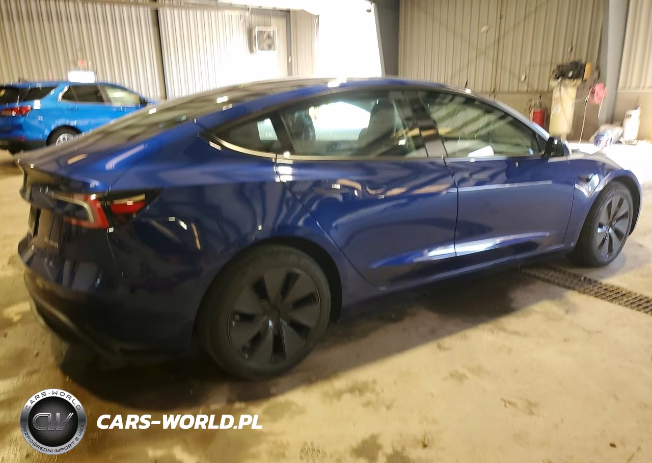2025 Tesla Model 3 VIN:5YJ3E1EB3SF937203 - 3