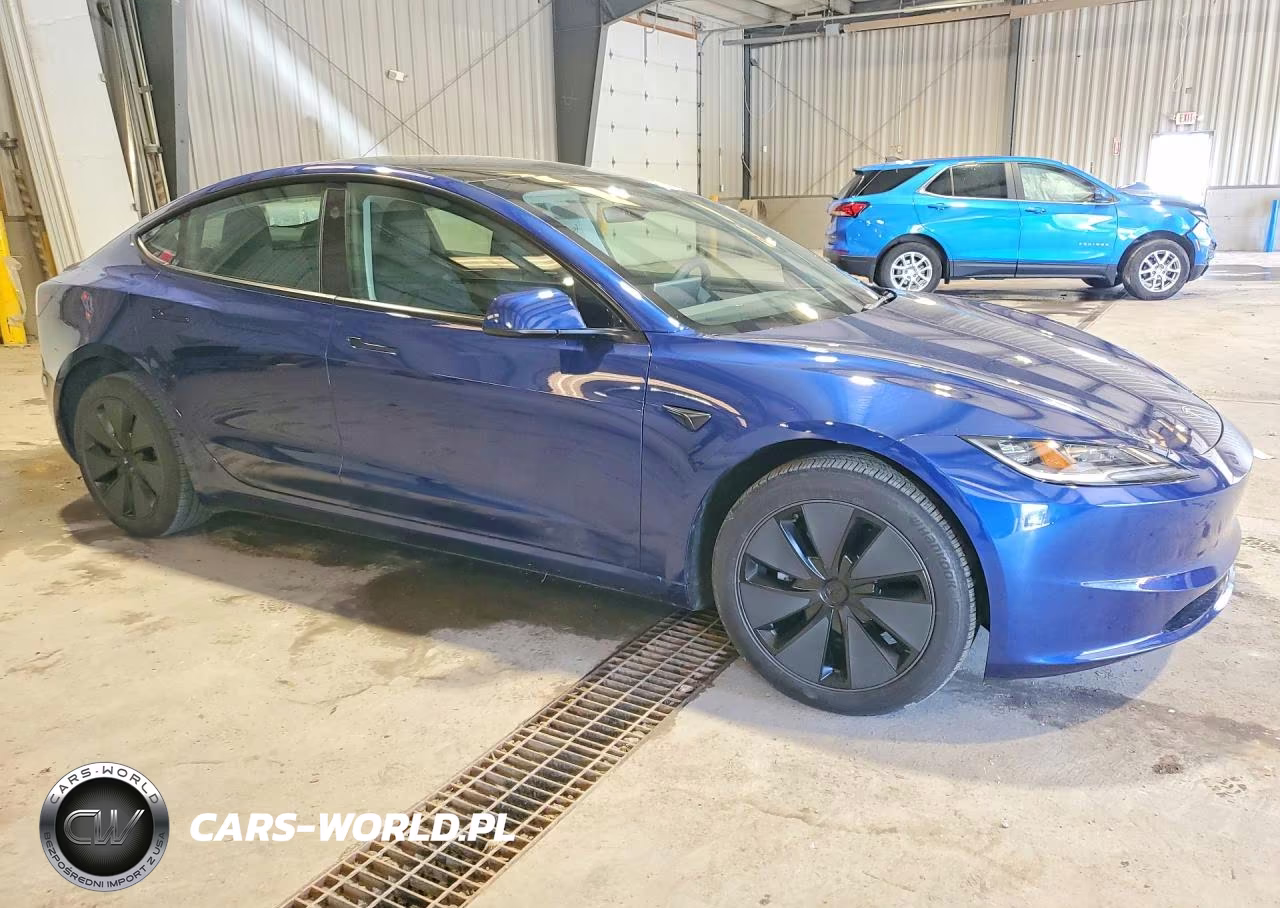 2025 Tesla Model 3 VIN:5YJ3E1EB3SF937203 - 4