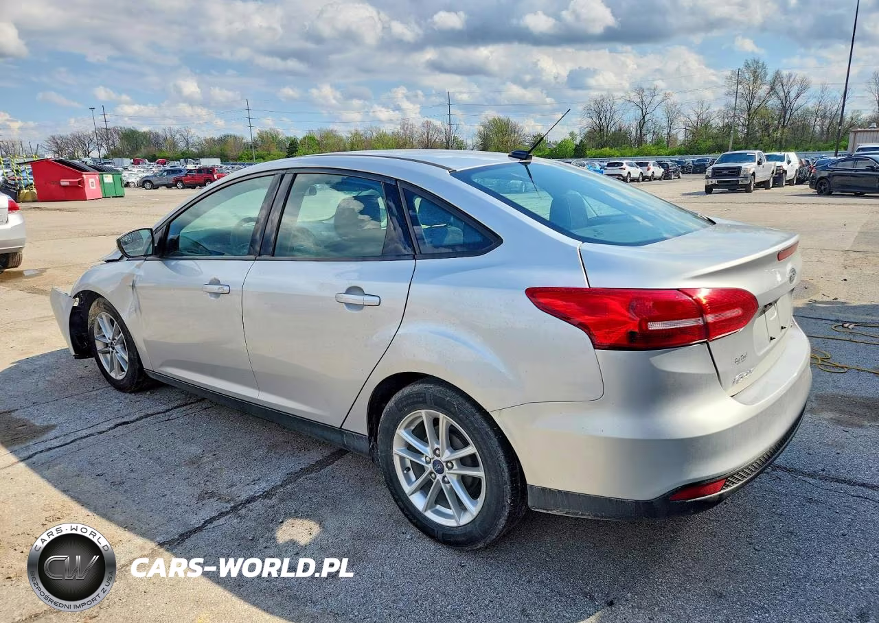2016 Ford Focus Se VIN:1FADP3F24GL346395 - 2