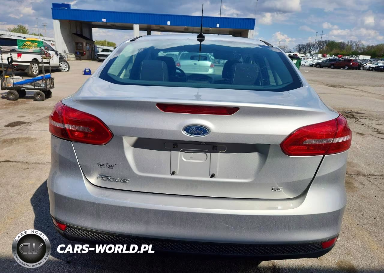 2016 Ford Focus Se VIN:1FADP3F24GL346395 - 6