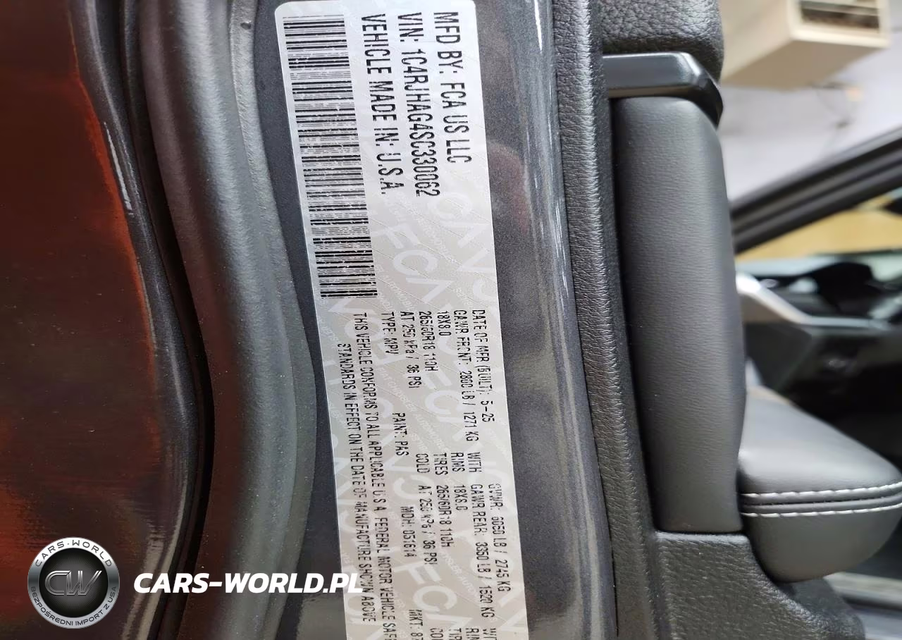 2025 Jeep Grand Cherokee Laredo VIN:1C4RJHAG4SC330062 - 14