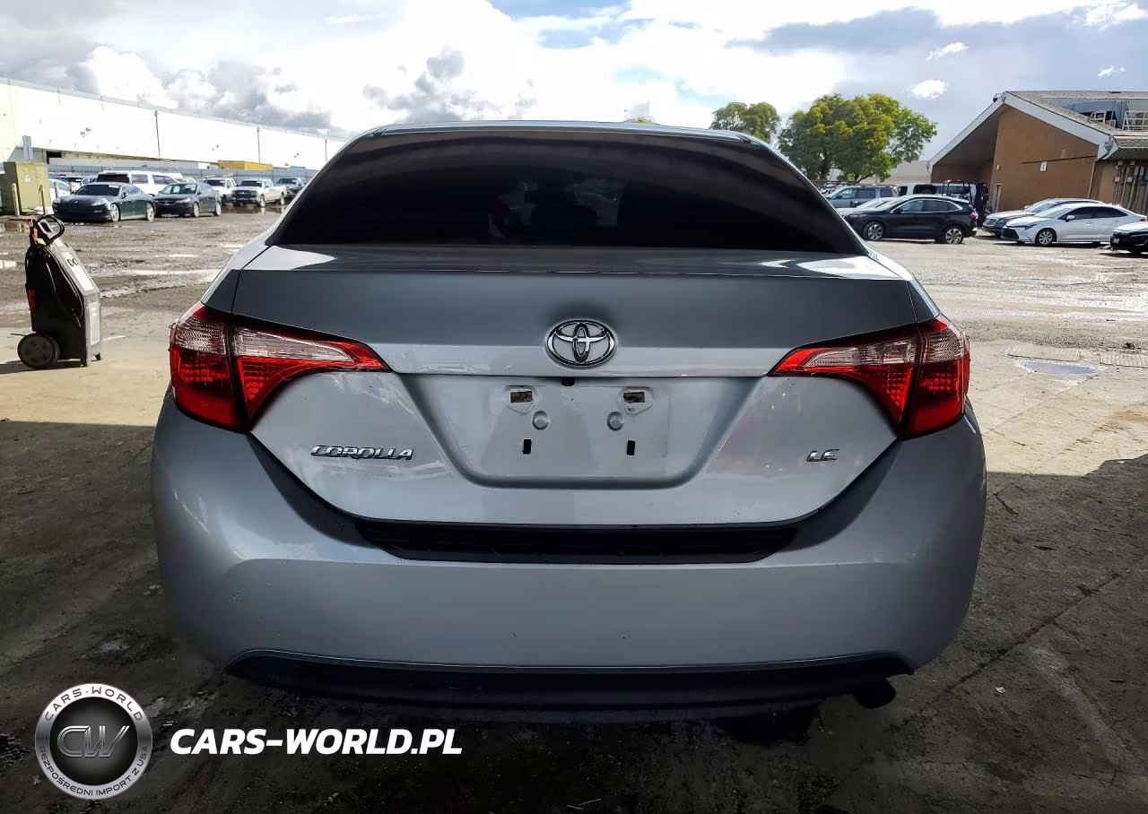 2017 Toyota Corolla Le VIN:5YFBURHE2HP632856 - 6