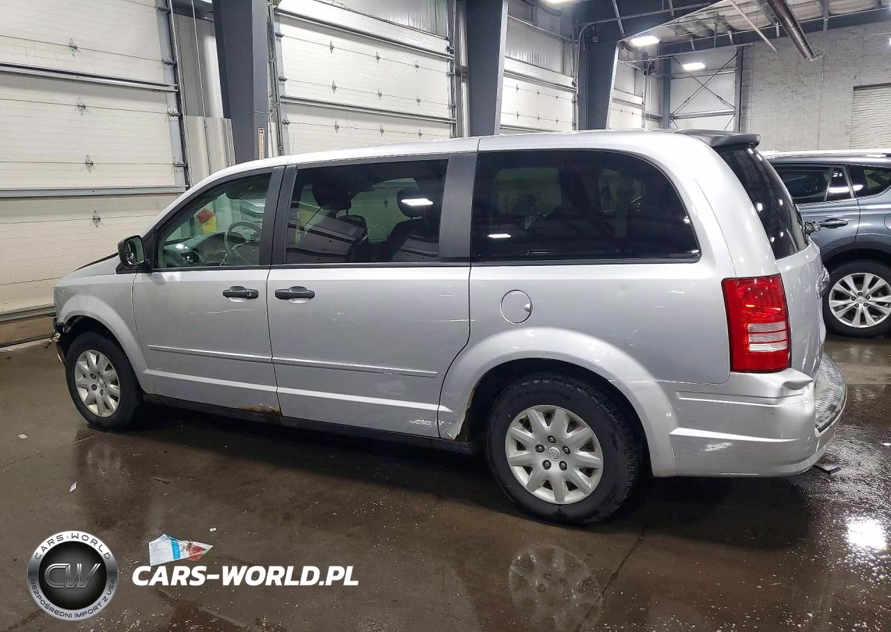 2008 Chrysler Town & Country Lx VIN:2A8HR44H38R726655 - 2