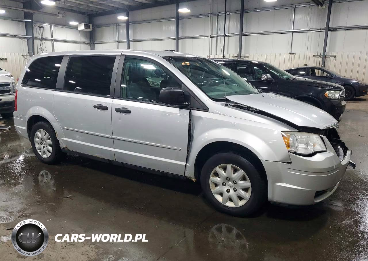 2008 Chrysler Town & Country Lx VIN:2A8HR44H38R726655 - 4