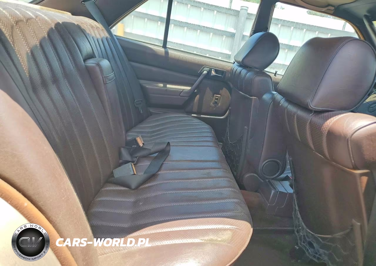1988 Mercedes-Benz 190 E 2.3 VIN:WDBDA28D6JF409683 - 10