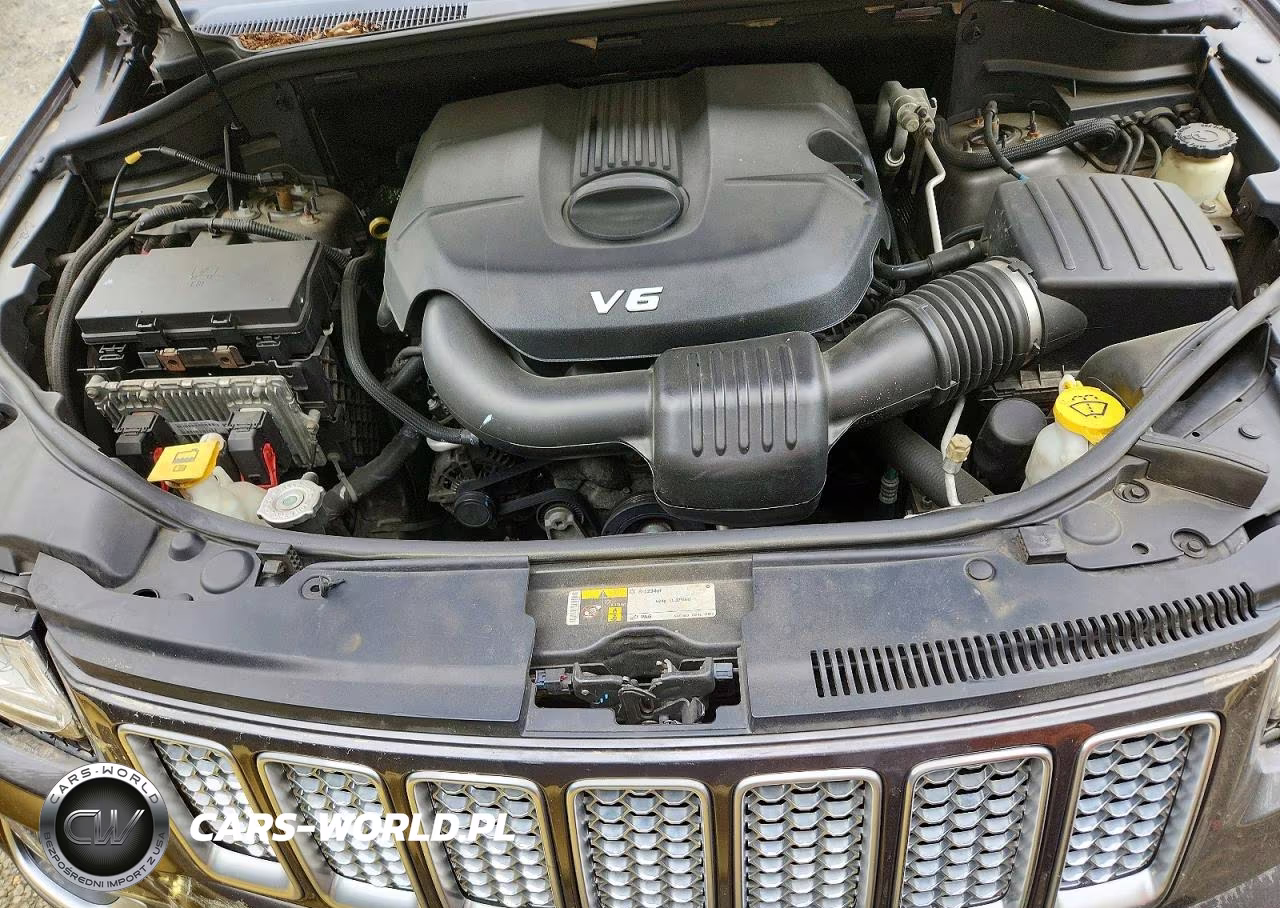 2015 Jeep Grand Cherokee Summit VIN:1C4RJFJG2FC629317 - 12