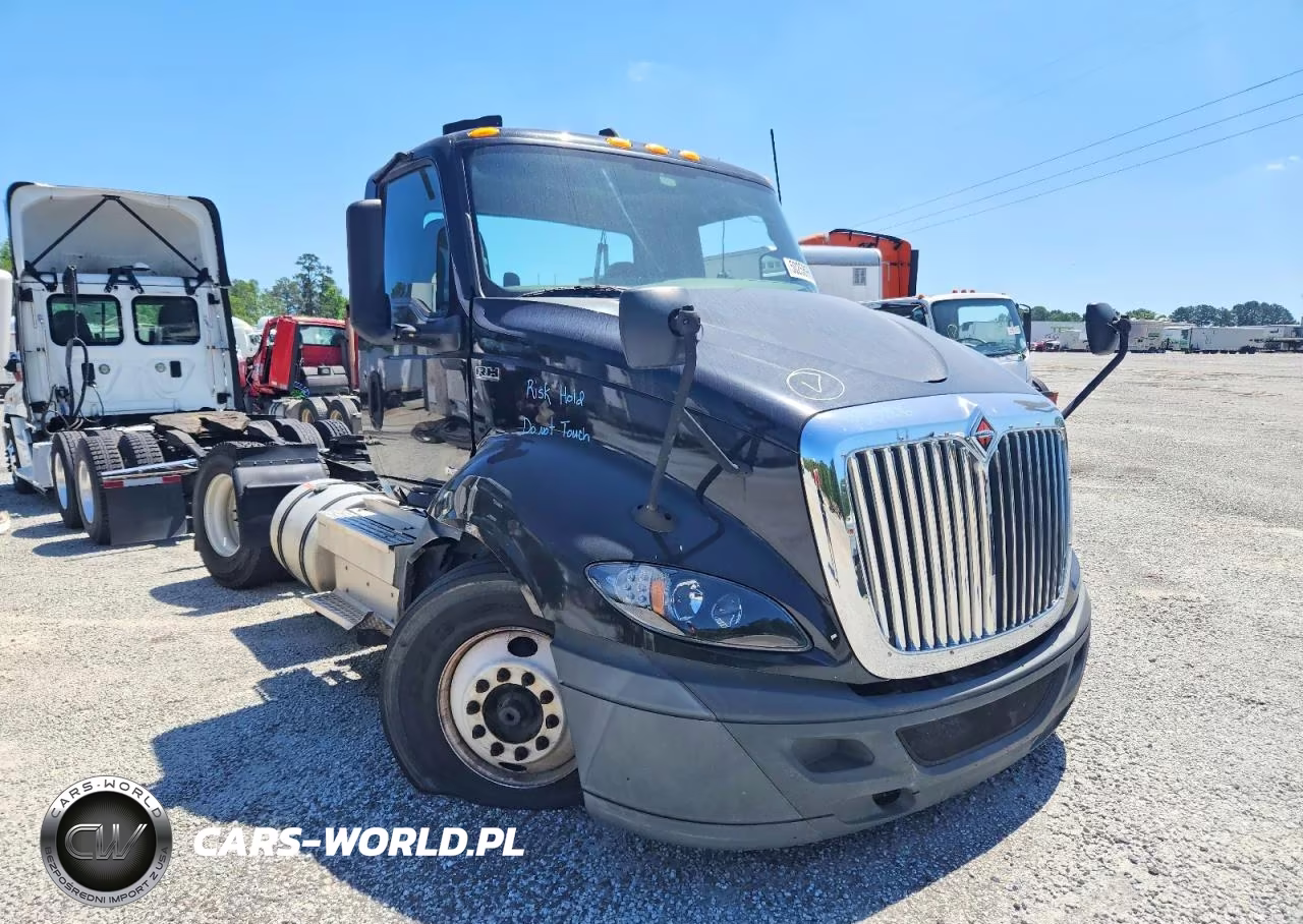 2022 International Rh613 Semi Truck