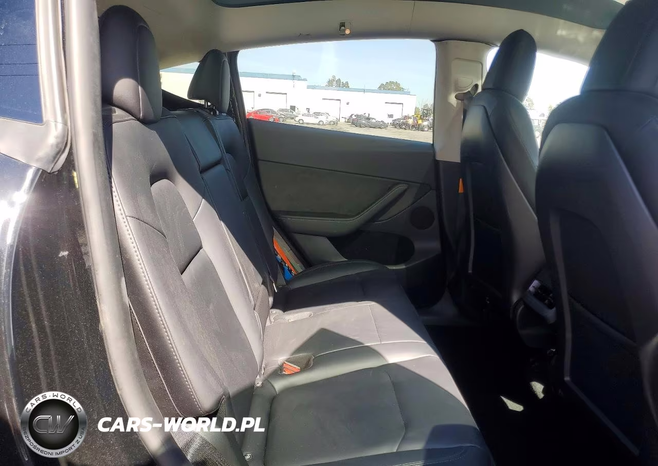2022 Tesla Model Y VIN:7SAYGDEFXNF533536 - 10