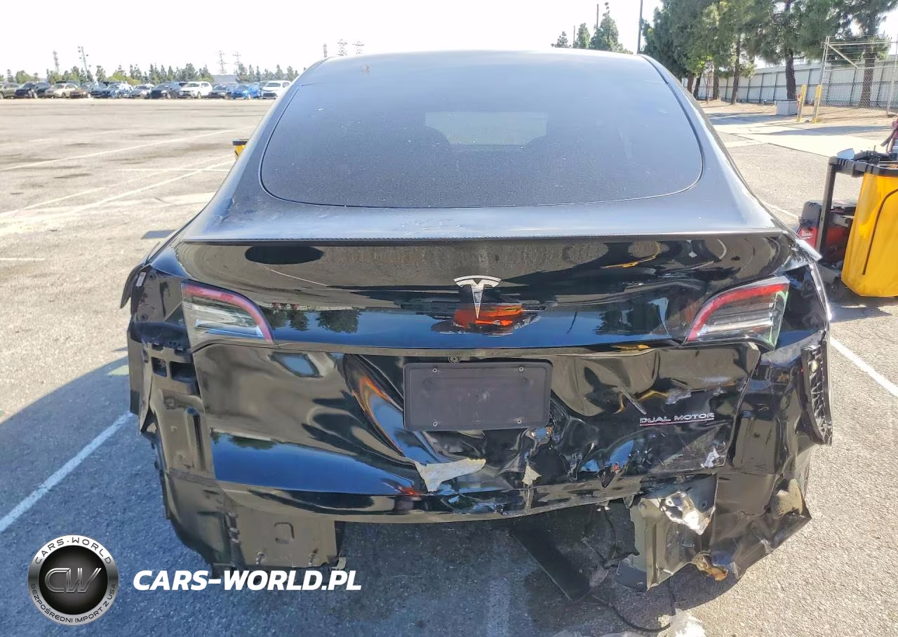 2022 Tesla Model Y VIN:7SAYGDEFXNF533536 - 6