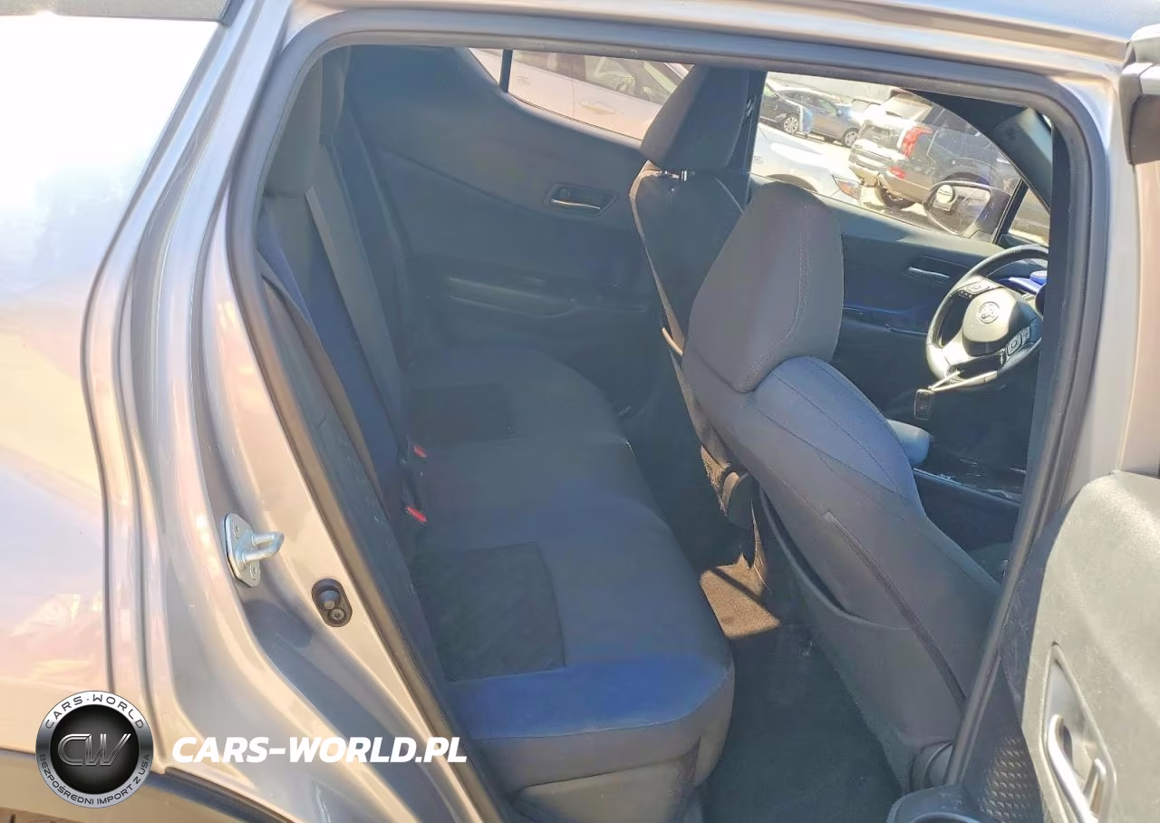 2020 Toyota C-Hr Xle VIN:NMTKHMBX8LR104870 - 10