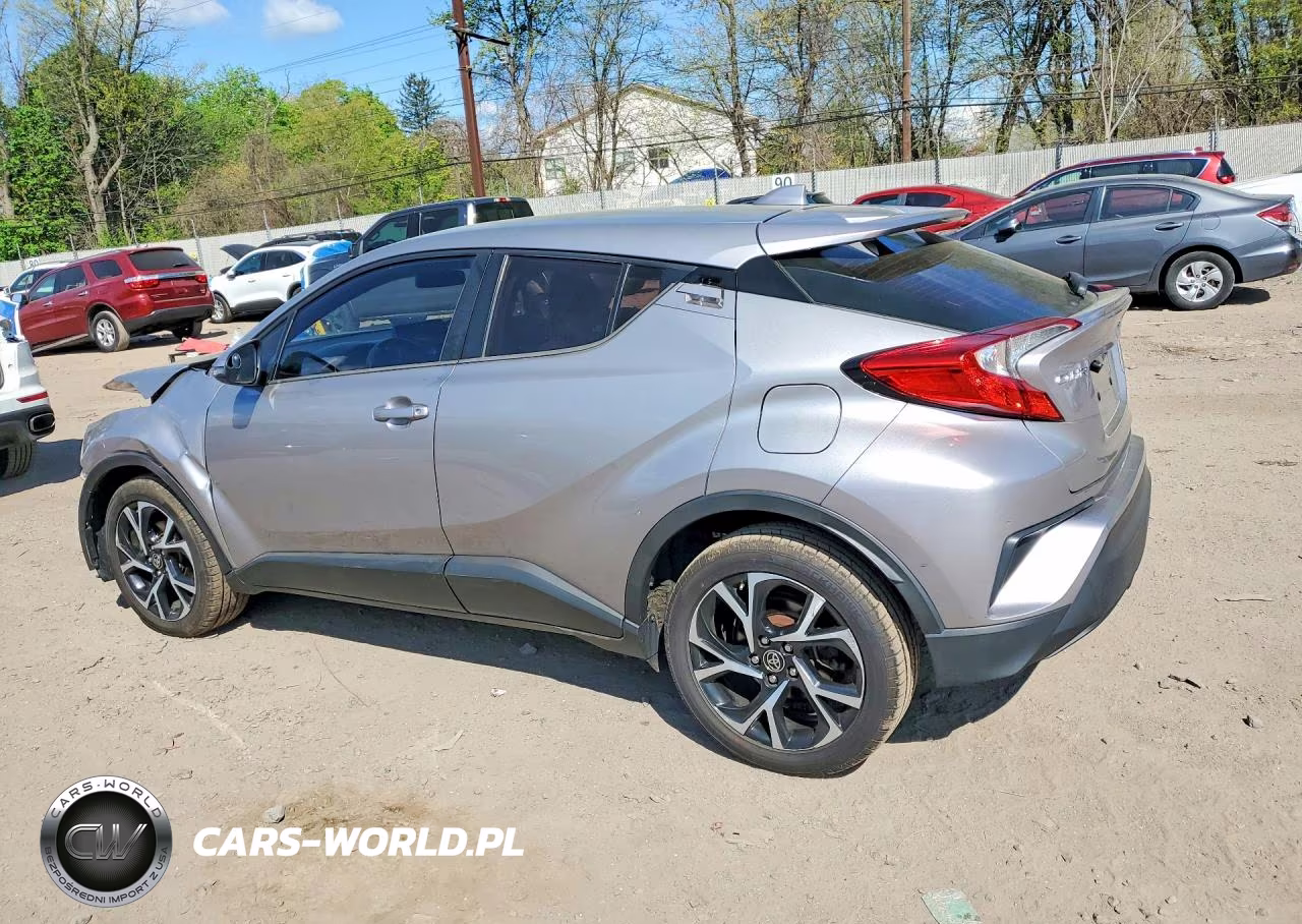 2020 Toyota C-Hr Xle VIN:NMTKHMBX8LR104870 - 2