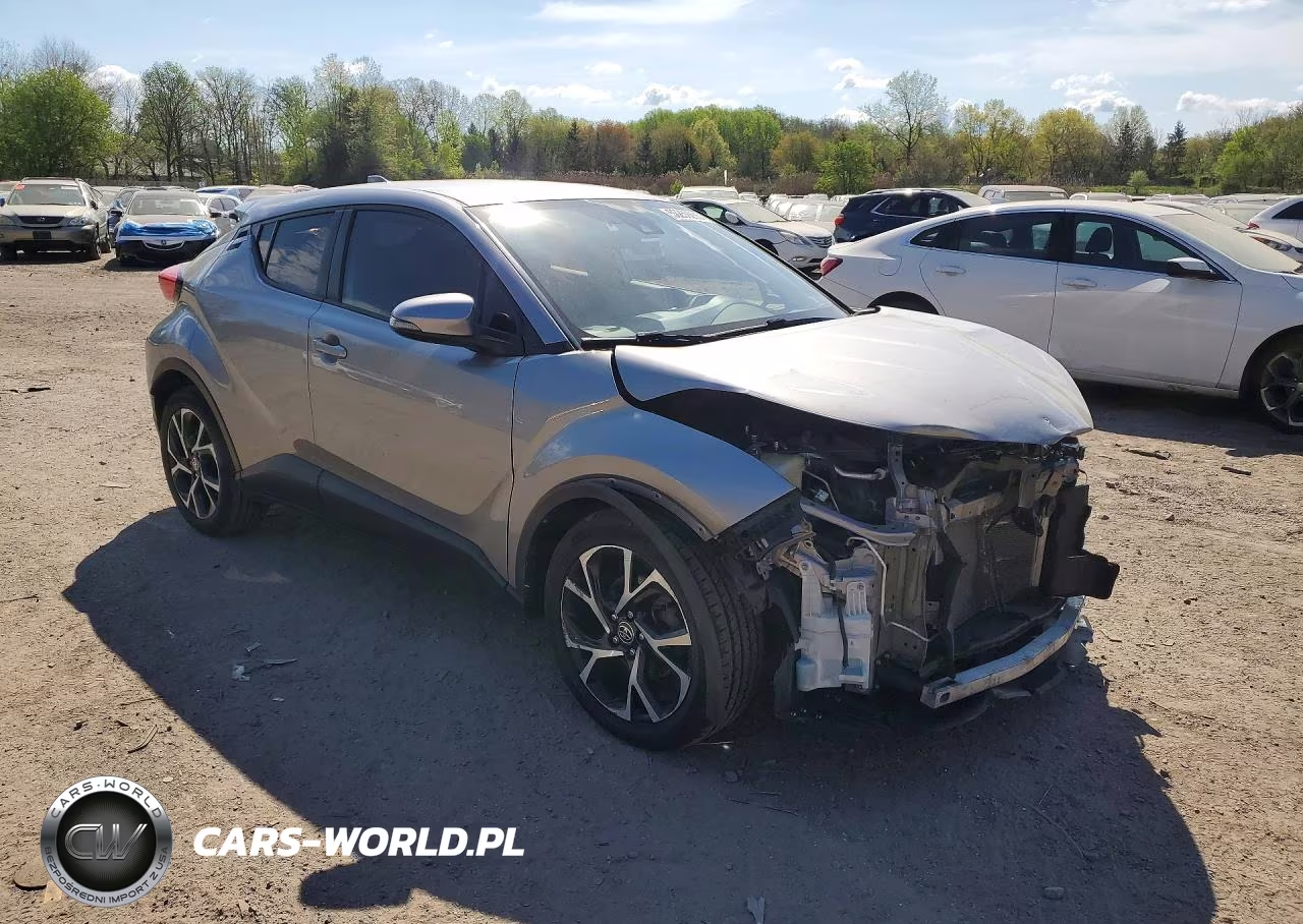 2020 Toyota C-Hr Xle VIN:NMTKHMBX8LR104870 - 4