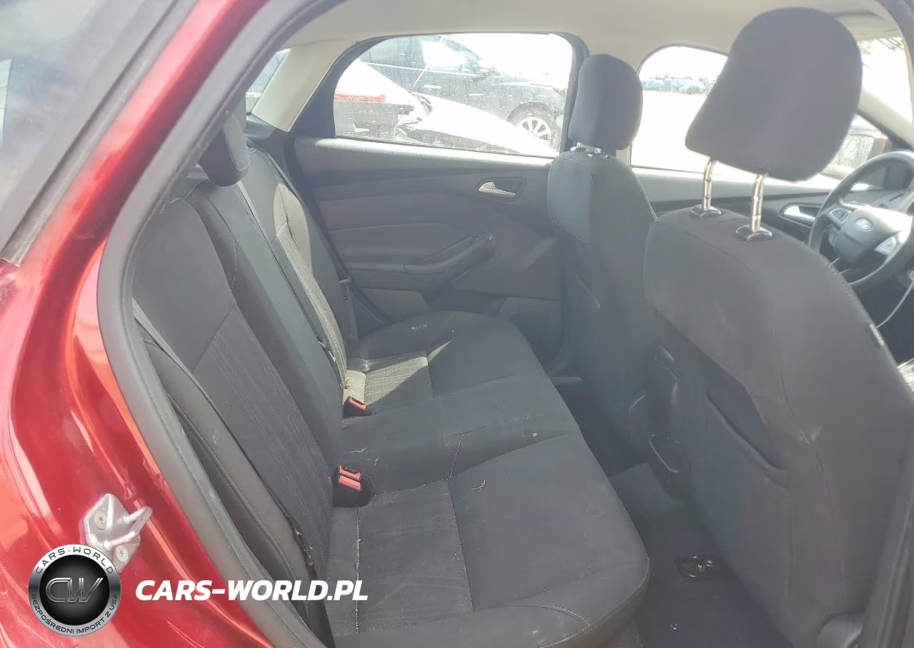 2016 Ford Focus Se VIN:1FADP3FE6GL359644 - 10
