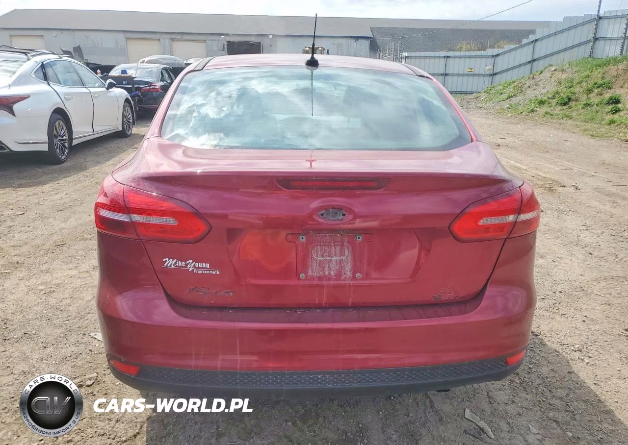2016 Ford Focus Se VIN:1FADP3FE6GL359644 - 6