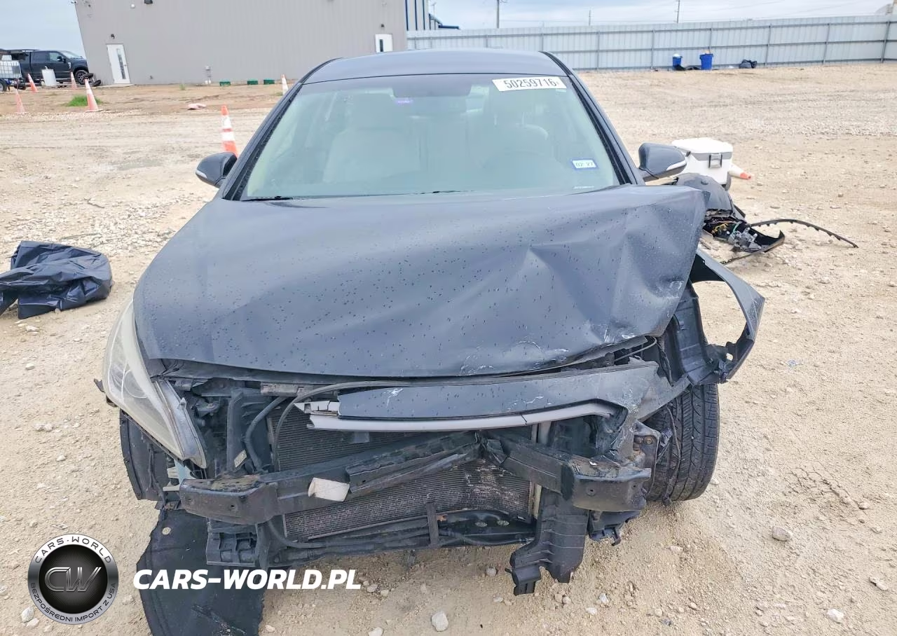 2015 Hyundai Sonata Sport VIN:5NPE34AF6FH132067 - 5
