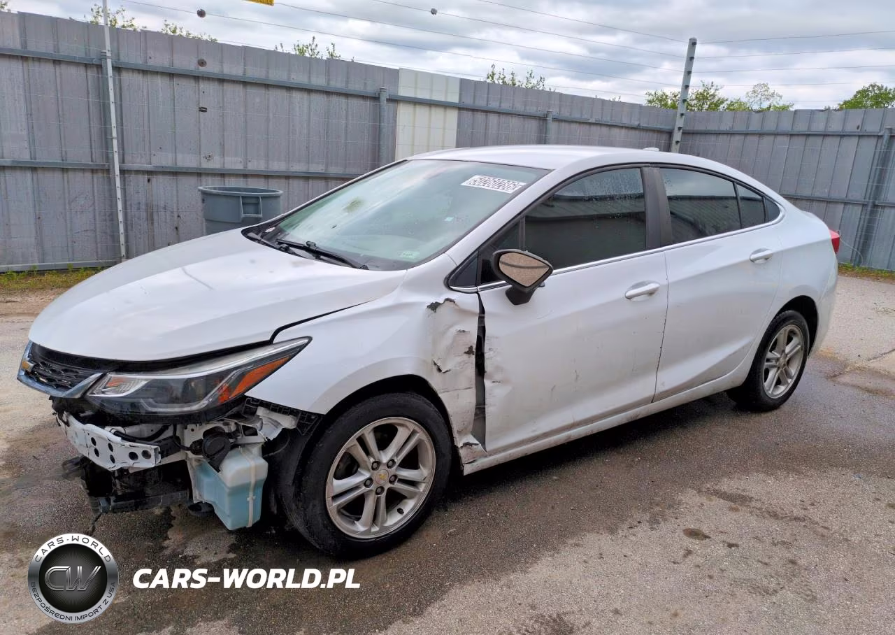 2018 Chevrolet Cruze Lt – zdjęcie 1 z 11
