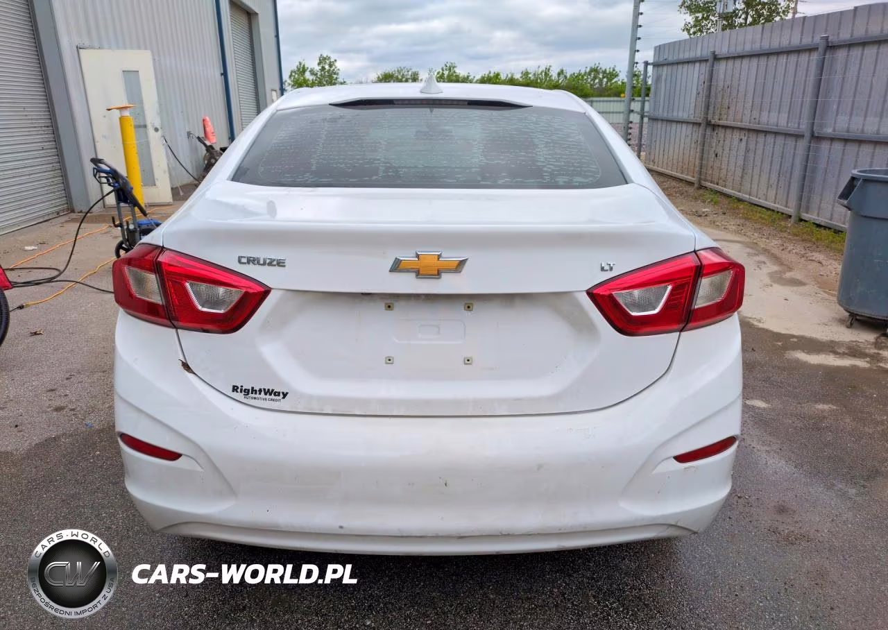 2018 Chevrolet Cruze Lt VIN:1G1BE5SM7J7241739 - 6