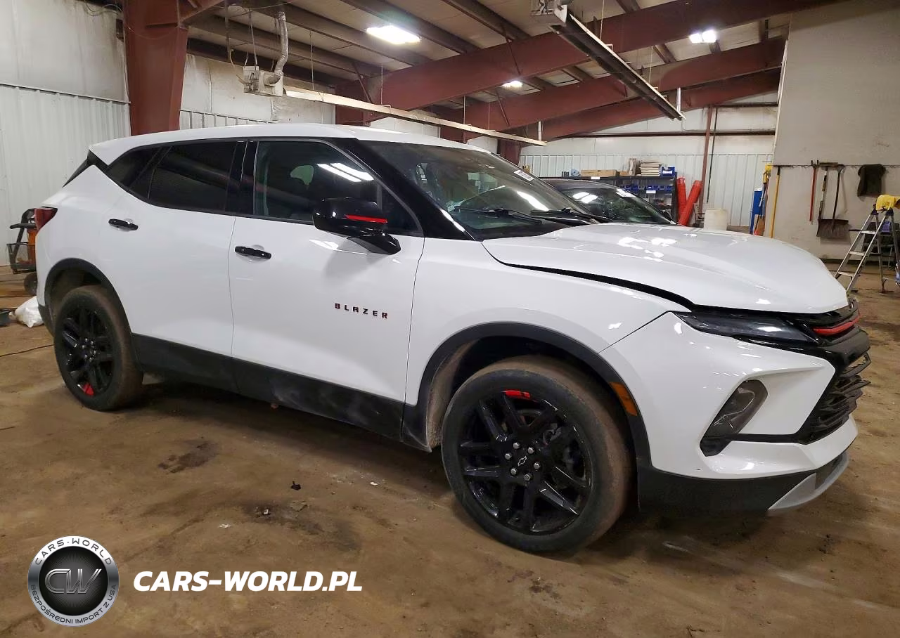 2023 Chevrolet Blazer 2Lt VIN:3GNKBHR47PS101862 - 4