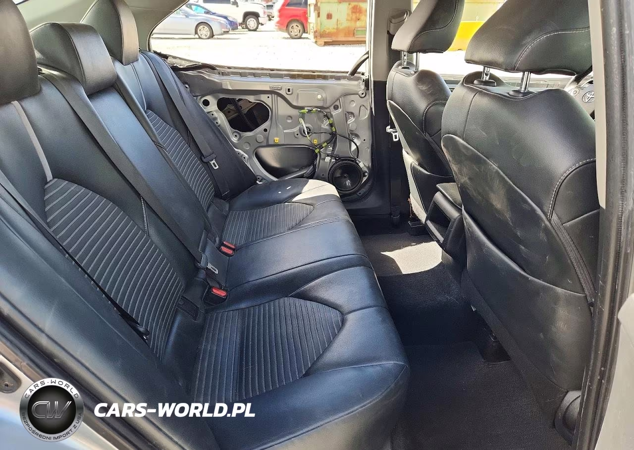 2019 Toyota Camry Se VIN:4T1B11HKXKU188857 - 10